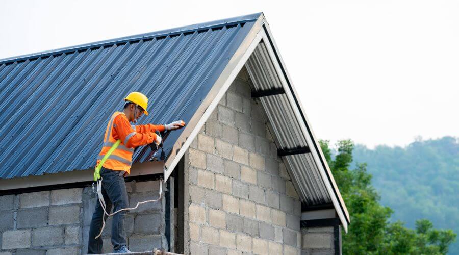 Expert top industrial roofings services in Hays, MT
